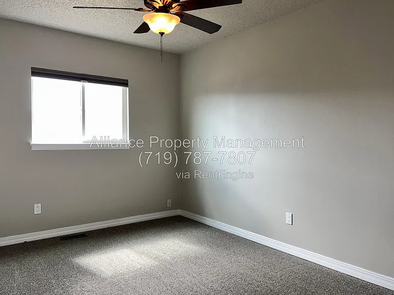 6318 Galway Dr — Photo 23