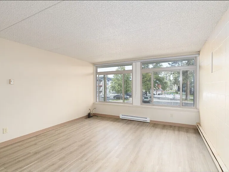 3817 W Whistalks Way — Photo 8
