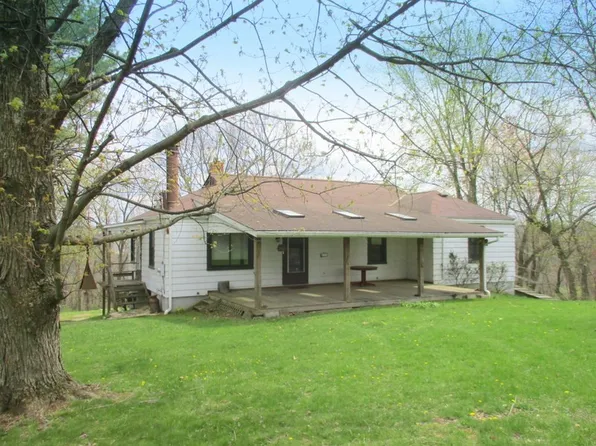 106 Barto Dr, Baden, PA 15005