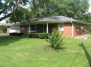 107 Hillcrest Dr, Berea, KY 40403