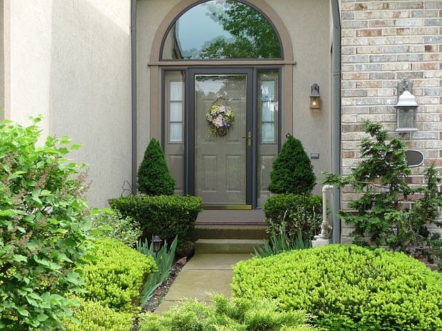 1st image of 4 Ascot Cir