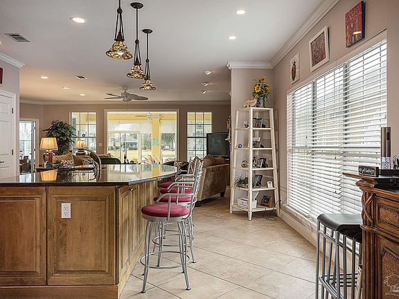 4th image of 1120 Willowood Cir