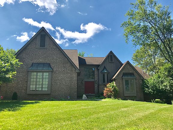 2nd image of 33719 Ramble Hills Dr