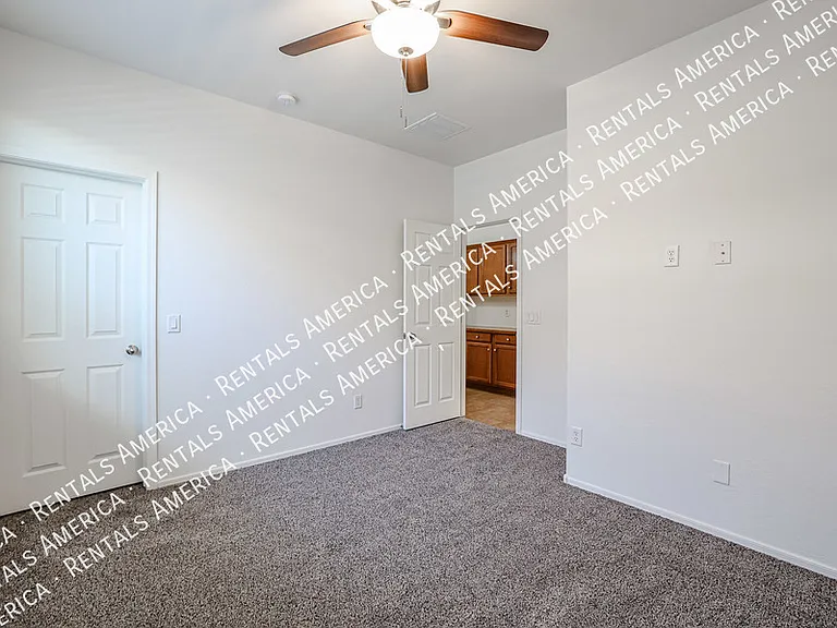 6946 W Harwell Rd — Photo 12