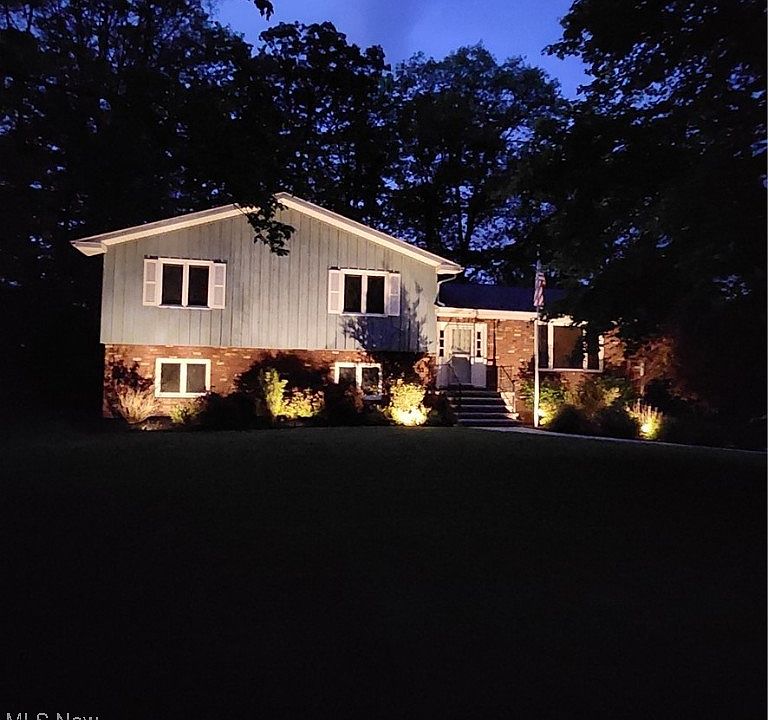 1st image of 6715 Westview Dr