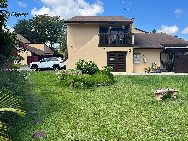 6631 SW 137th Ct #5C — Photo 7