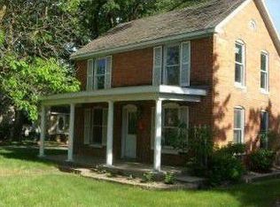 27 Riverside Ave NE, Melrose, MN 56352