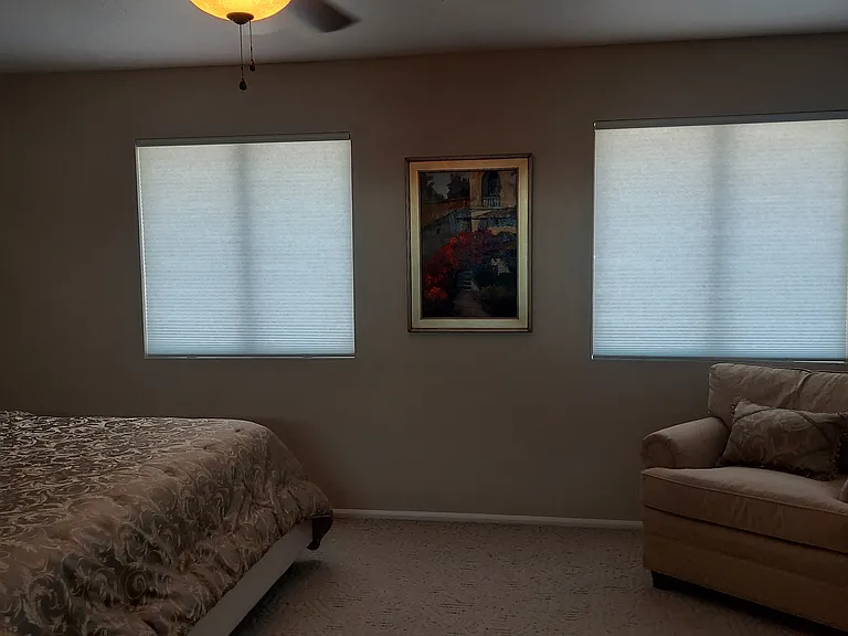 459 E Marigold Ln — Photo 7