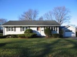 96 5th Ave, Chicopee, MA 01020