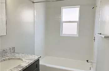 571 E 4th Ave #3 — Photo 3