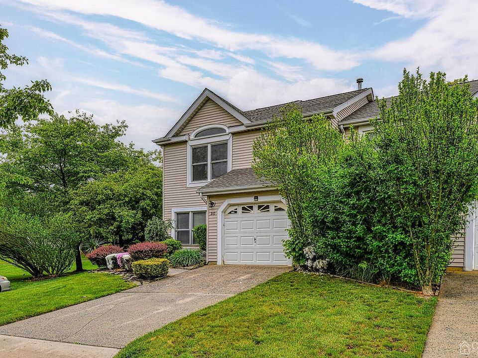 1st image of 247 Rooney Ct