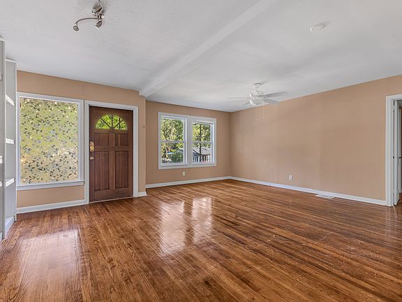 5th image of 1212 Carraway St