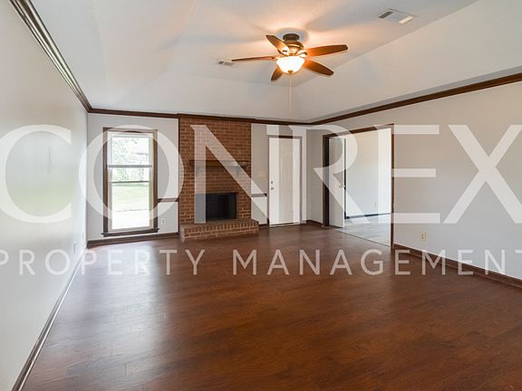 3rd image of 2289 E Aberdeen Dr