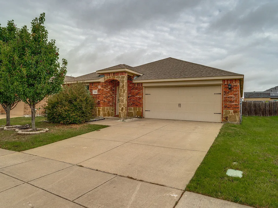 1106 Nickel St