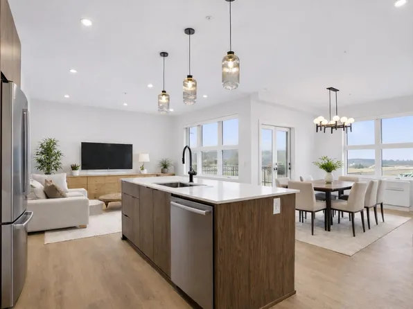 46185 Thomas Rd #310, Chilliwack, BC V2R 3N3