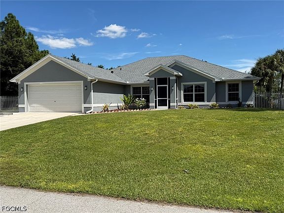 4th image of 702 Calvin Ave