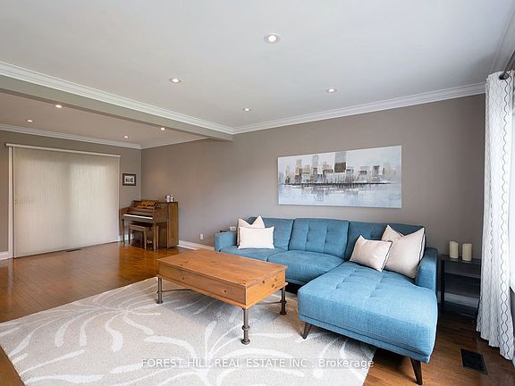 4th image of 9 Southmead Rd