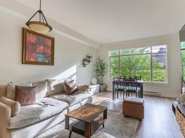 795 McGill Rd #304, Kamloops, BC V2C 0B9