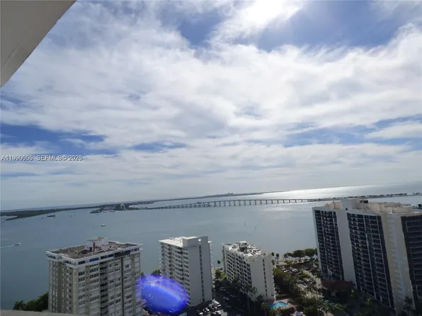 185 SE 14th Ter, Miami, FL