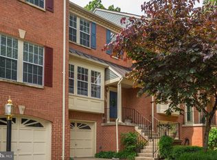 1393 Park Garden Ln, Reston, VA 20194