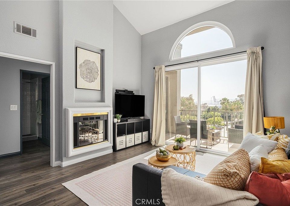 1st image of 555 Maine Ave Unit 425