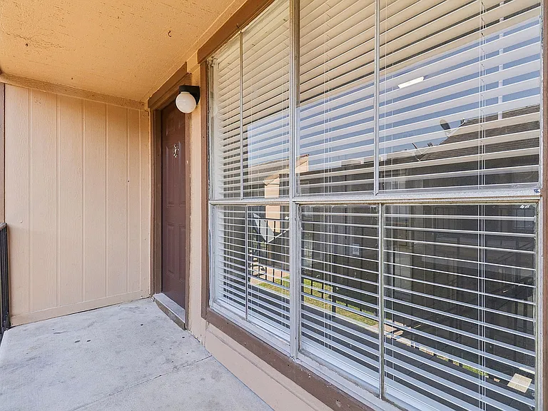 35-web-or-mls-Dumfries Dr Unit 296-S2802-001