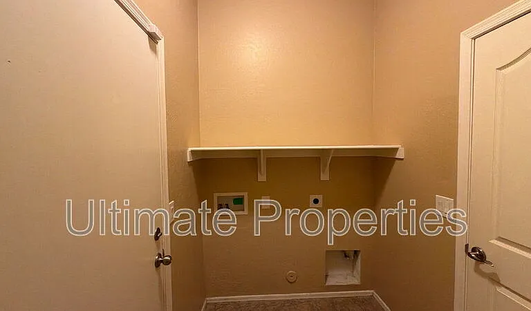 17610 W Ironwood St — Photo 13