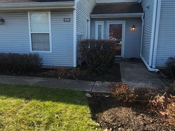 570 Cedar Hollow Dr, Yardley, PA 19067