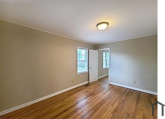 3225 Forrest Hills Dr — Photo 10