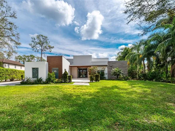 9240 The LN, NAPLES, FL 34109