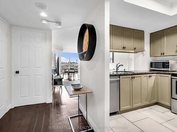 3rd image of 705 King St W Unit Penthouse 14