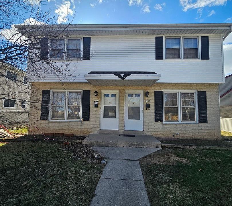 1st image of 9111-9113 W Herbert Ct #9111