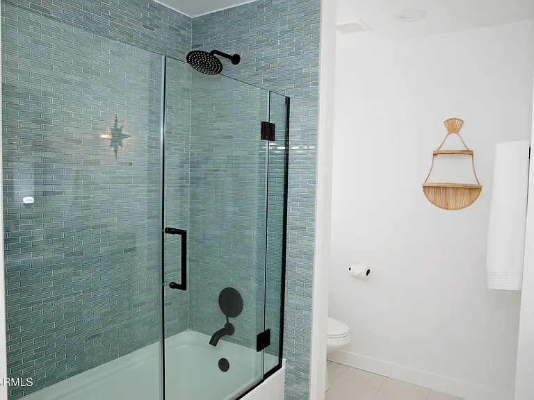 6302 E Winchcomb Dr — Photo 37
