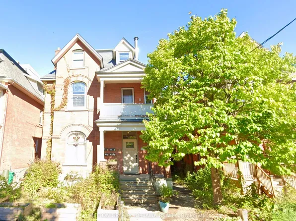 117 Strathcona Ave #2, Ottawa, ON K1S 1X5