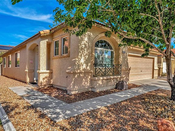 3rd image of 5623 Doe Springs Pl