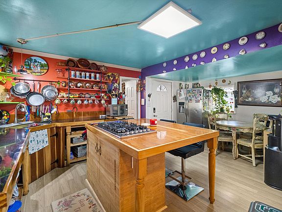 3rd image of 7465 Hollister Ave Space 448