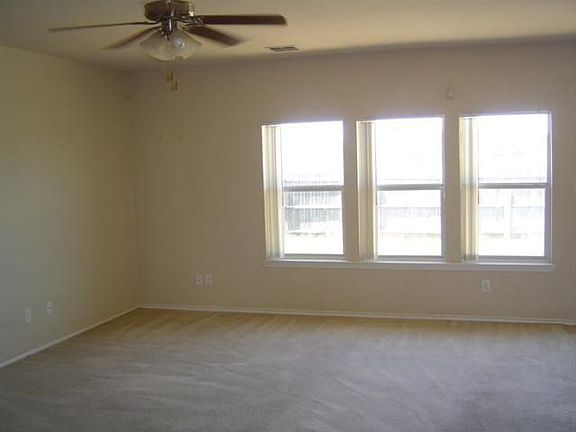 4th image of 4900 Wild Oats Dr