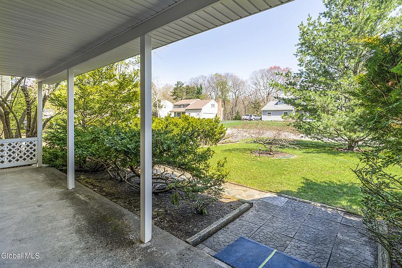 5th image of 1910 Evva Drive