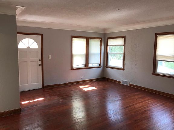 3rd image of 1759 Maryland Ave E