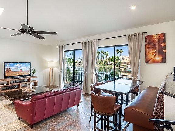 3rd image of 1402 W Lake Mirage Ct