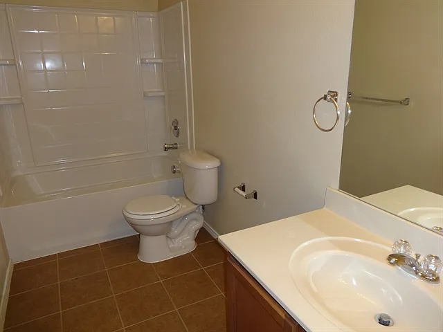 1813 Trego Dr — Photo 12