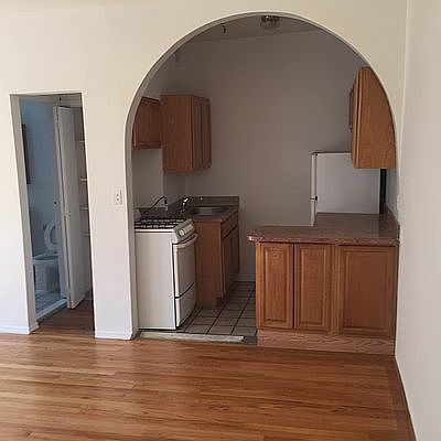5th image of 119-40 Union Tpke #3