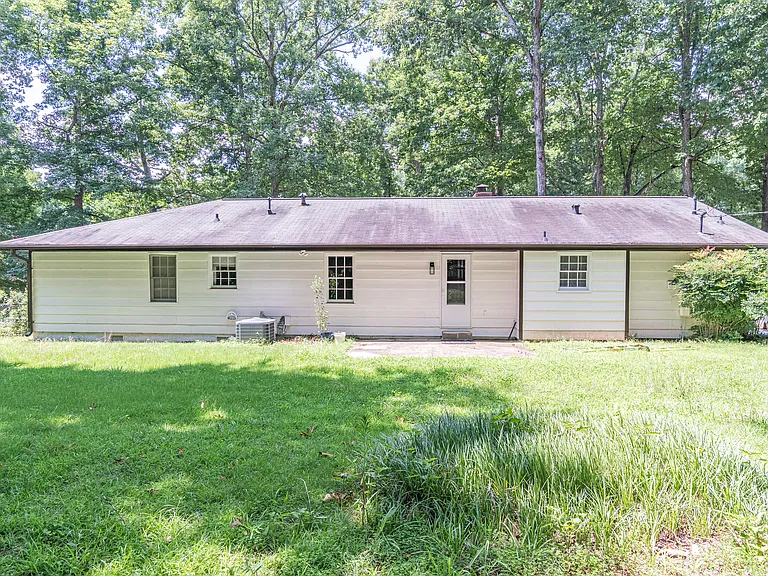 1708 Norton Estates Cir — Photo 33