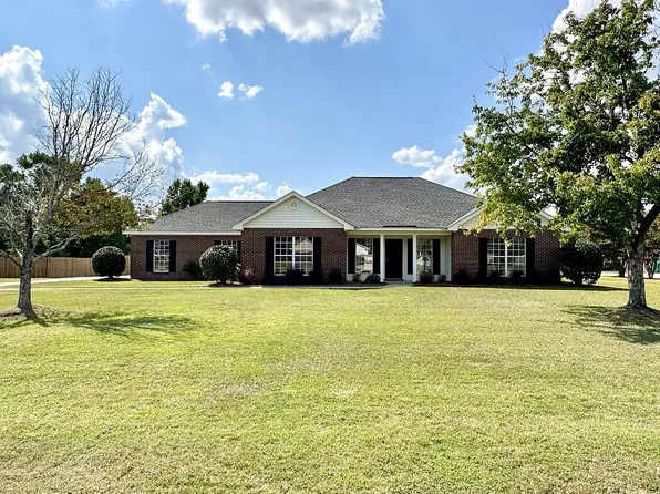 374 White Oak Ln, Tallassee, AL 36078