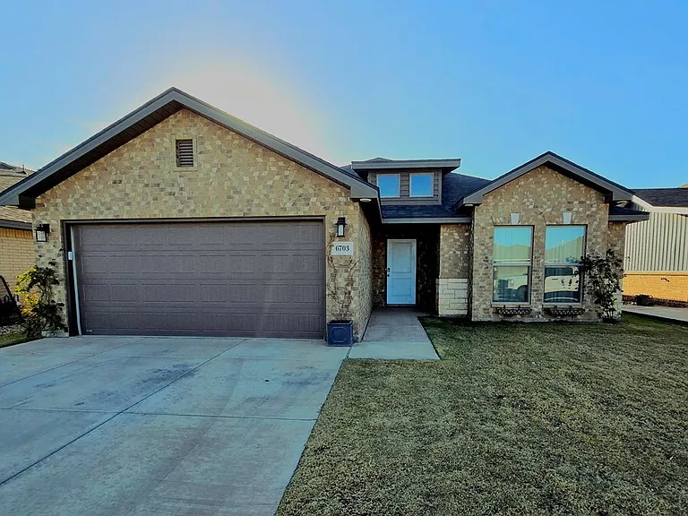 6703 N Fiddler Rd — Photo 2