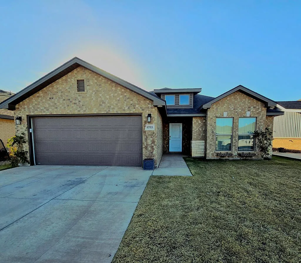 Building Photo - 6703 N Fiddler Rd