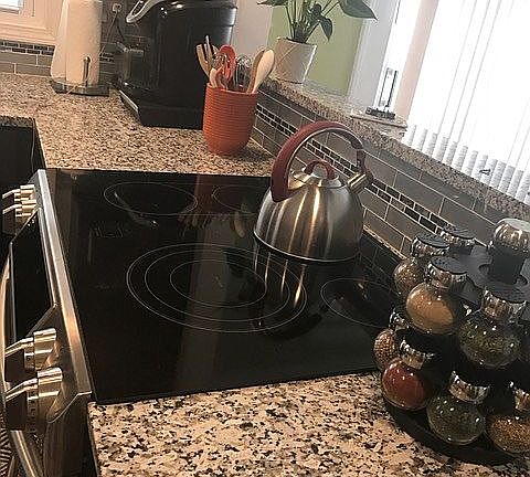 2nd image of 654 Johnson Ave