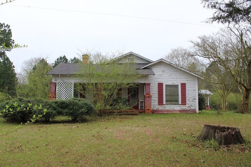 1st image of 665 Sid Dennis Ln