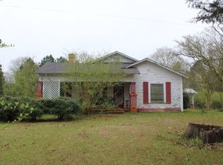 665 Sid Dennis Ln, San Augustine, TX 75972
