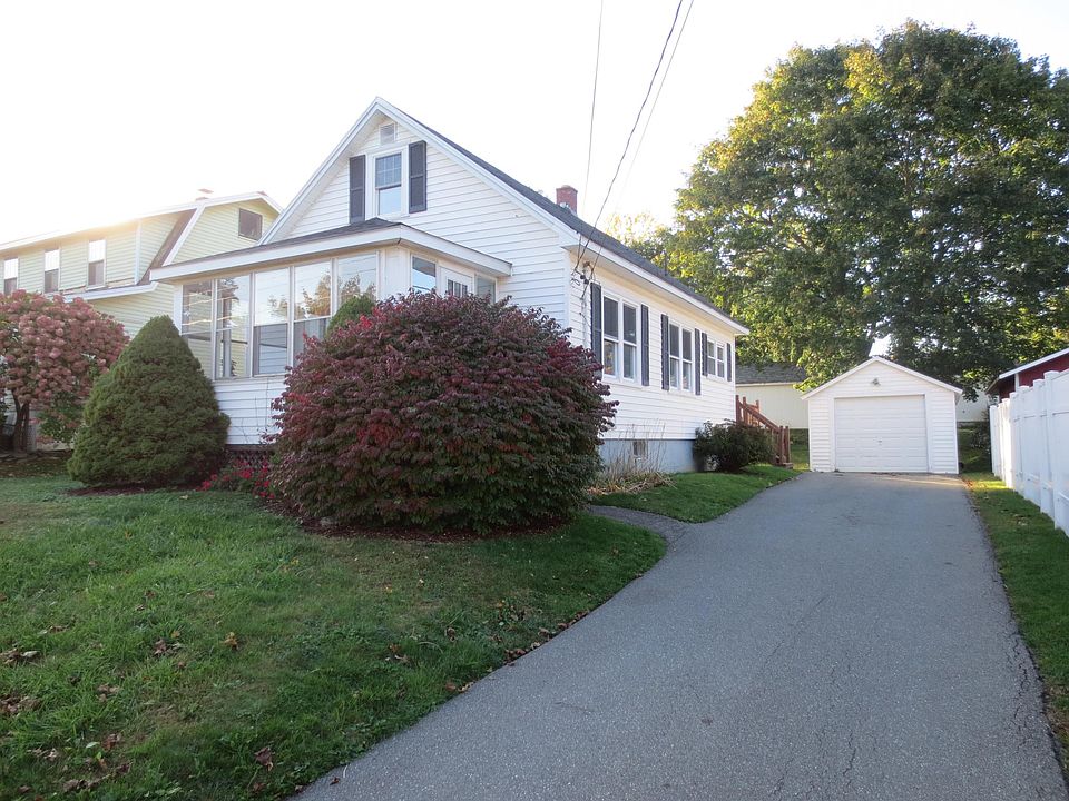 1st image of 223 7th St
